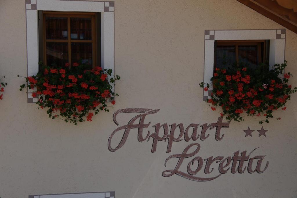 Appartamenti Loretta La Villa  Bilik gambar